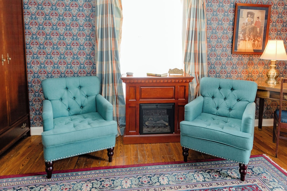 Montgomery Inn BnB 30/50