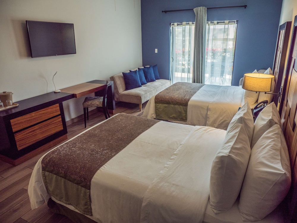 Sawari Hotel 40/61