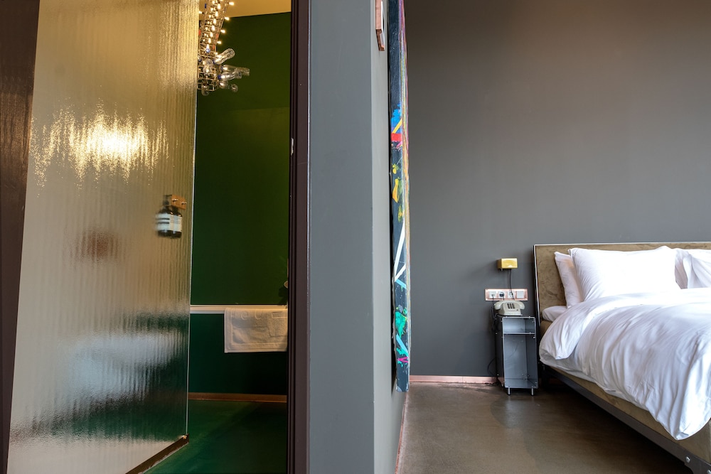 Hotel Piet Hein Eek 18/50