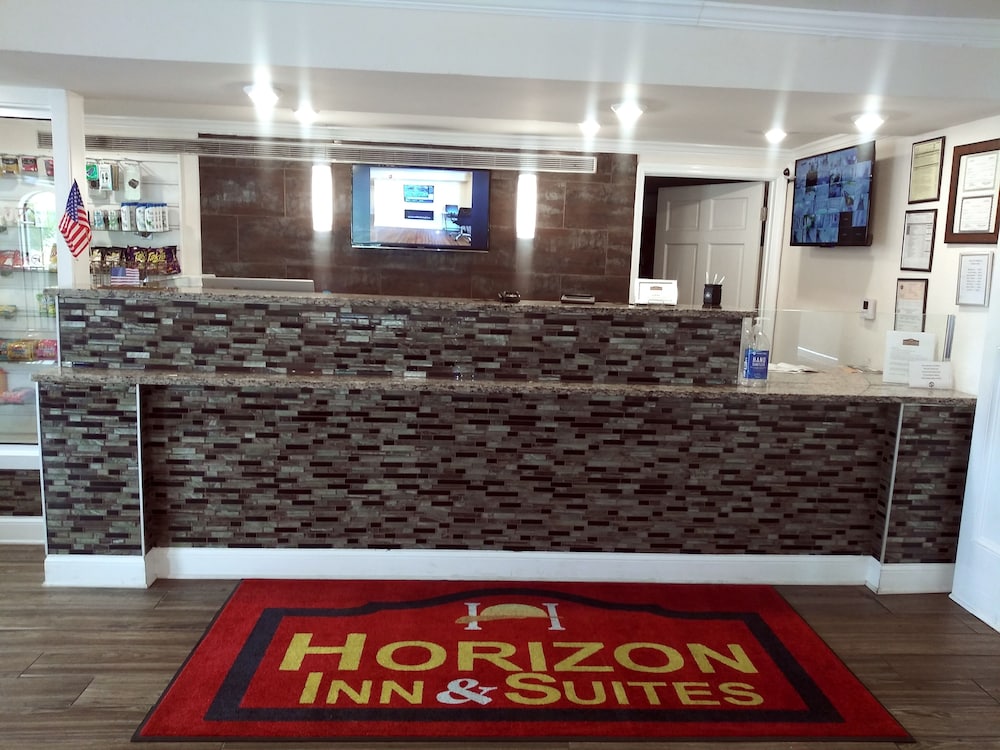 Horizon Inn & Suites 7/48