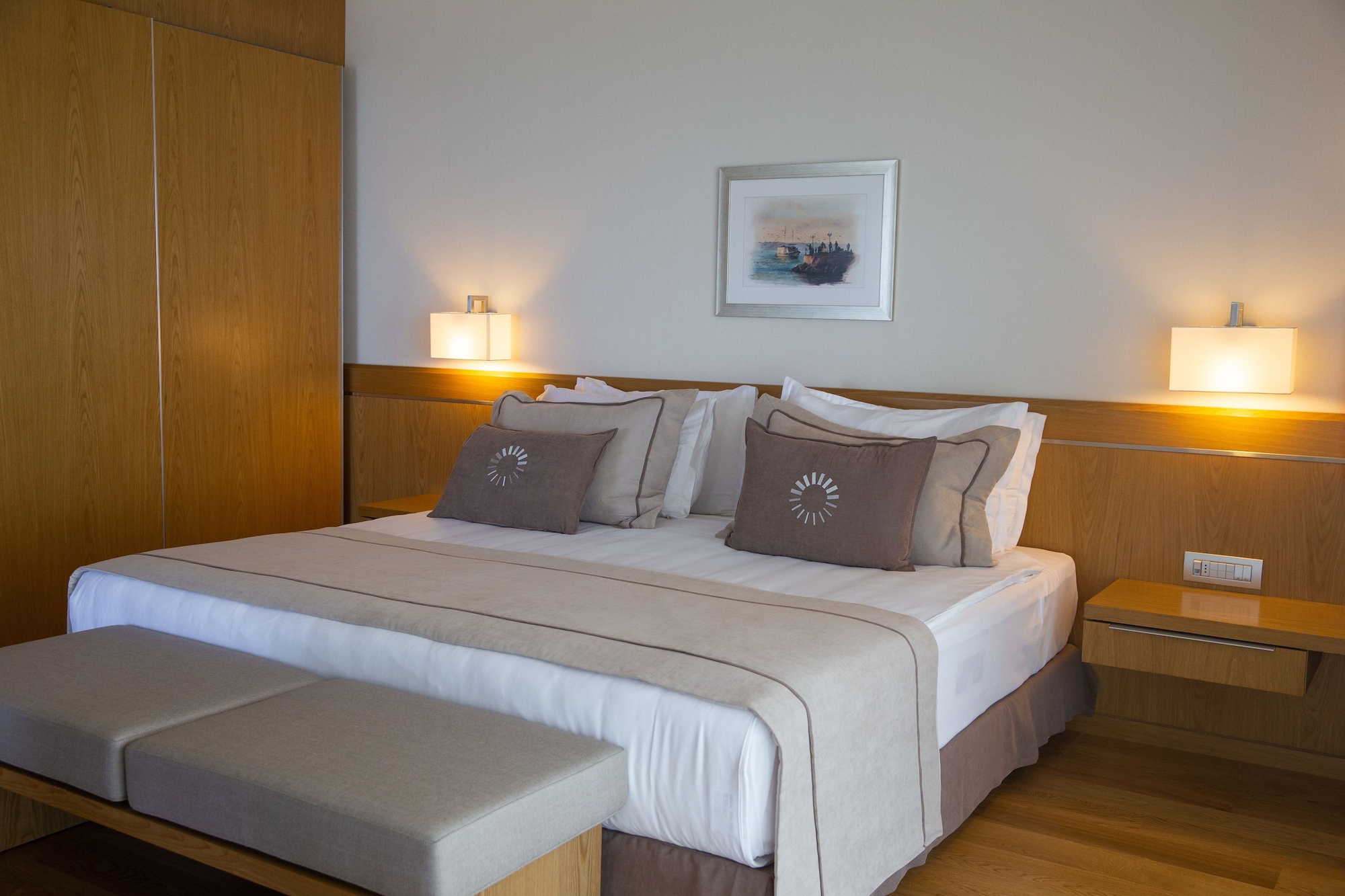 2 BEDROOMS, CONNECTING, FAMILY, SEA VIEW