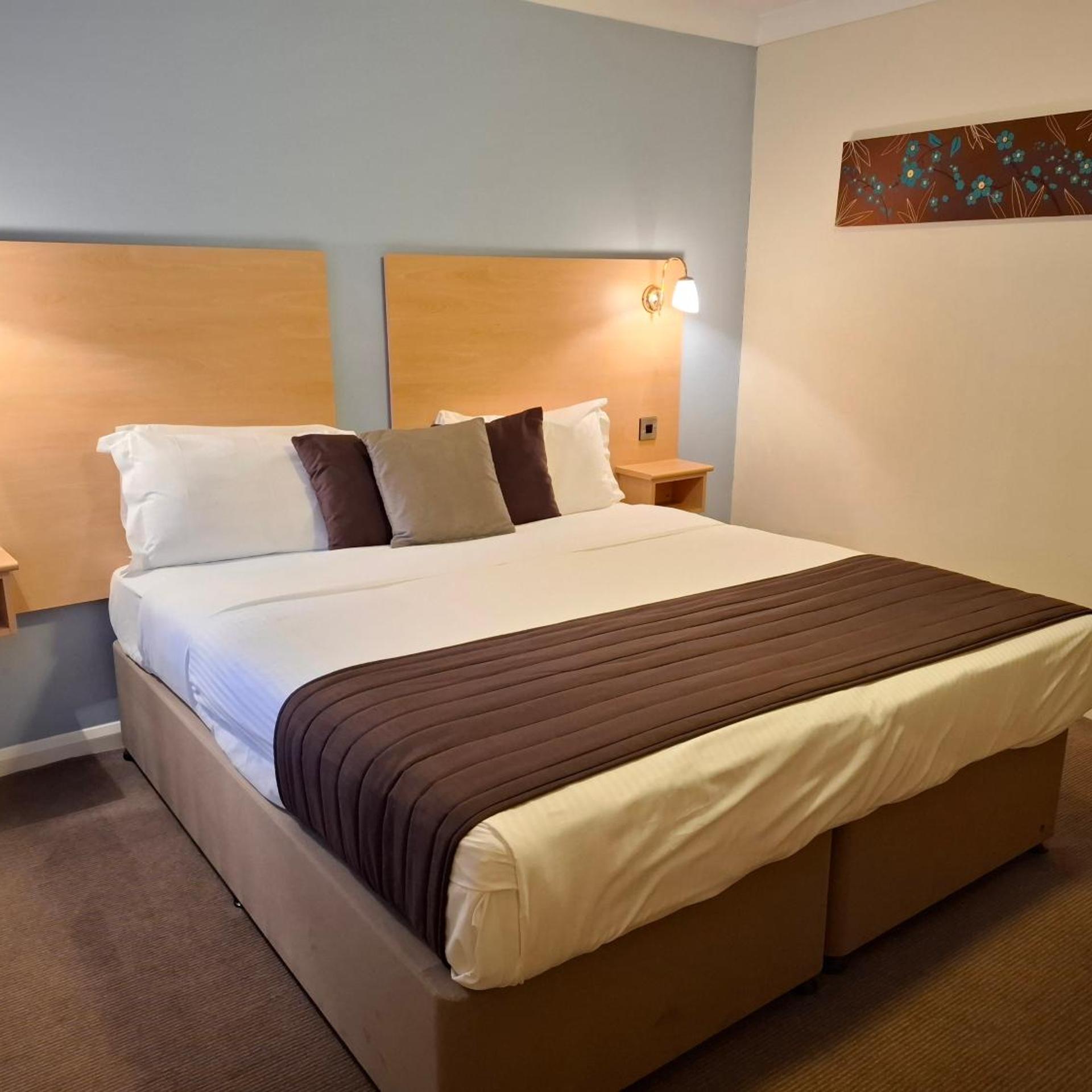 Deluxe, Double Bed