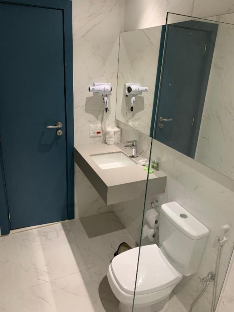 Regency Copacabana Hotel (ex Copacabana Sol Hotel) 40/42