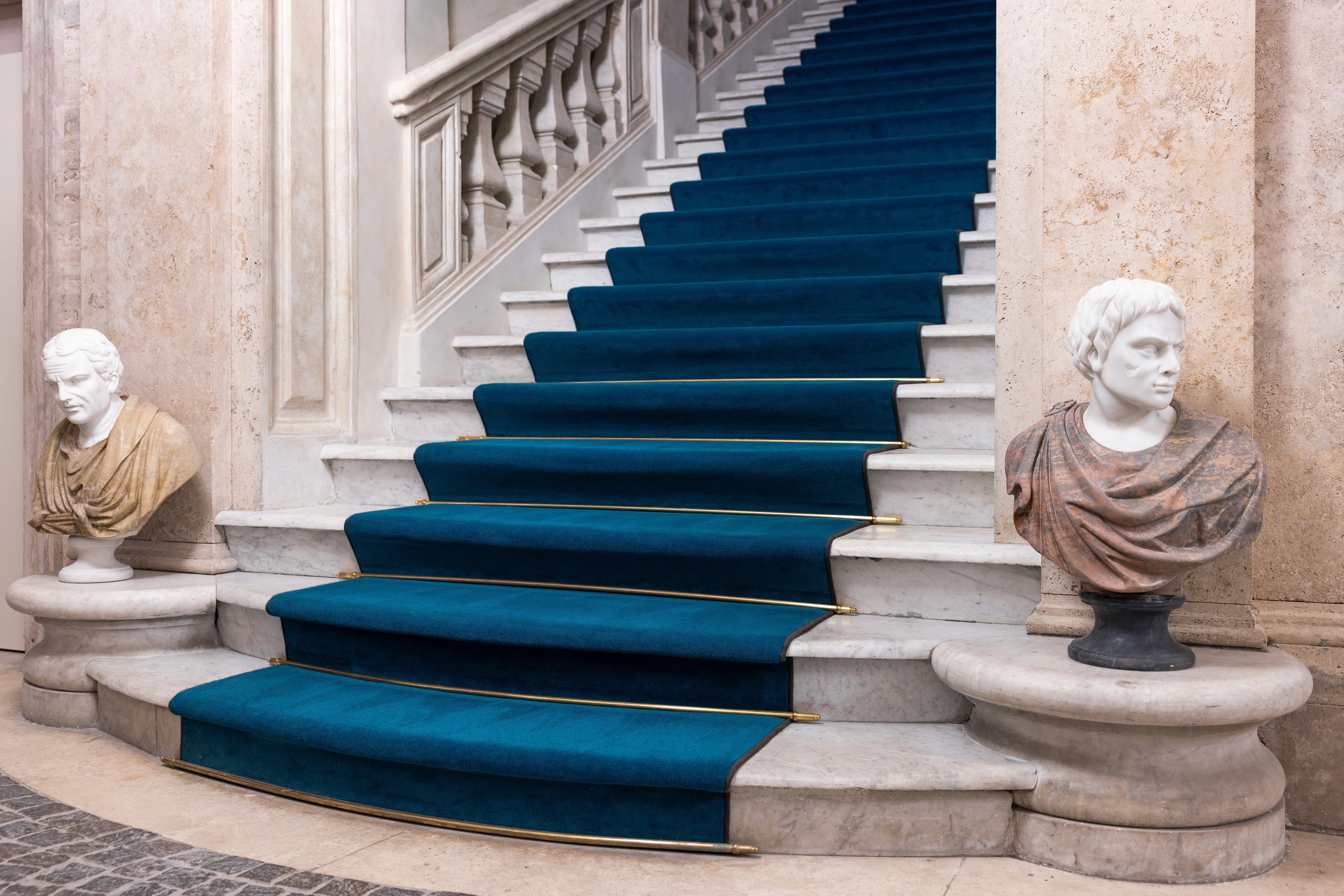 Palazzo Roma 28/61