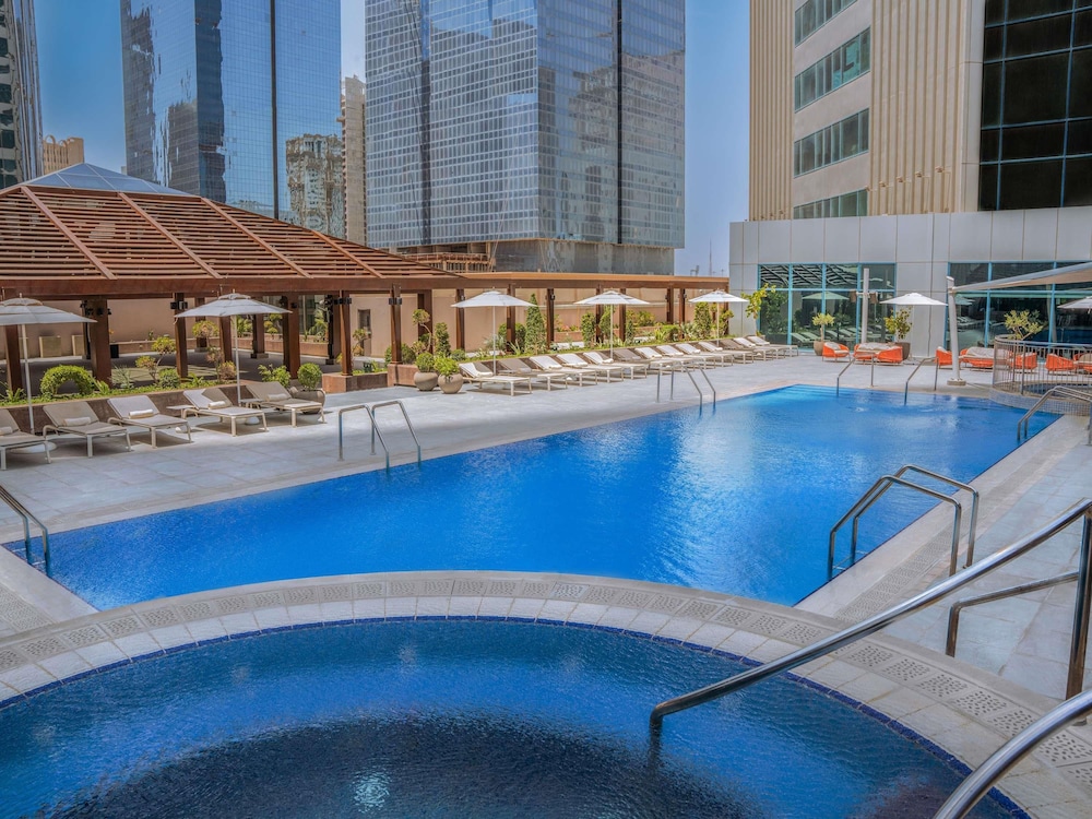 Pullman Doha West Bay 30/72
