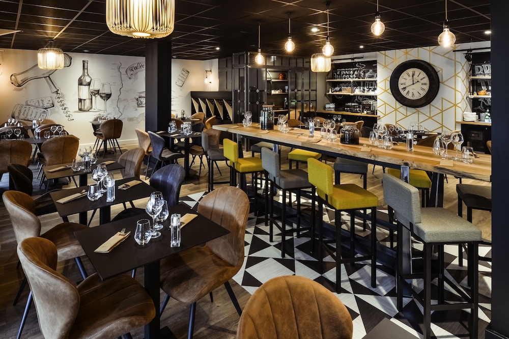 Mercure Lyon Est Chaponnay 47/71