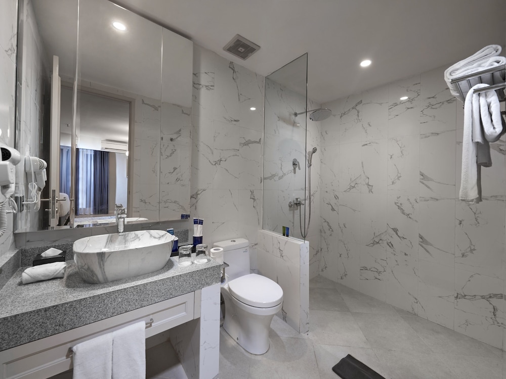 ASTON Suite