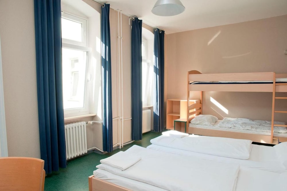 Happy Hotel Berlin 13/50