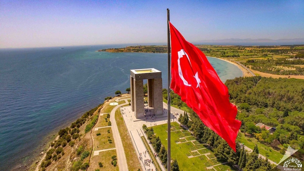 Canak Hotel 59/61