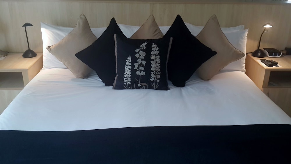 Riversong Guest House 26/76