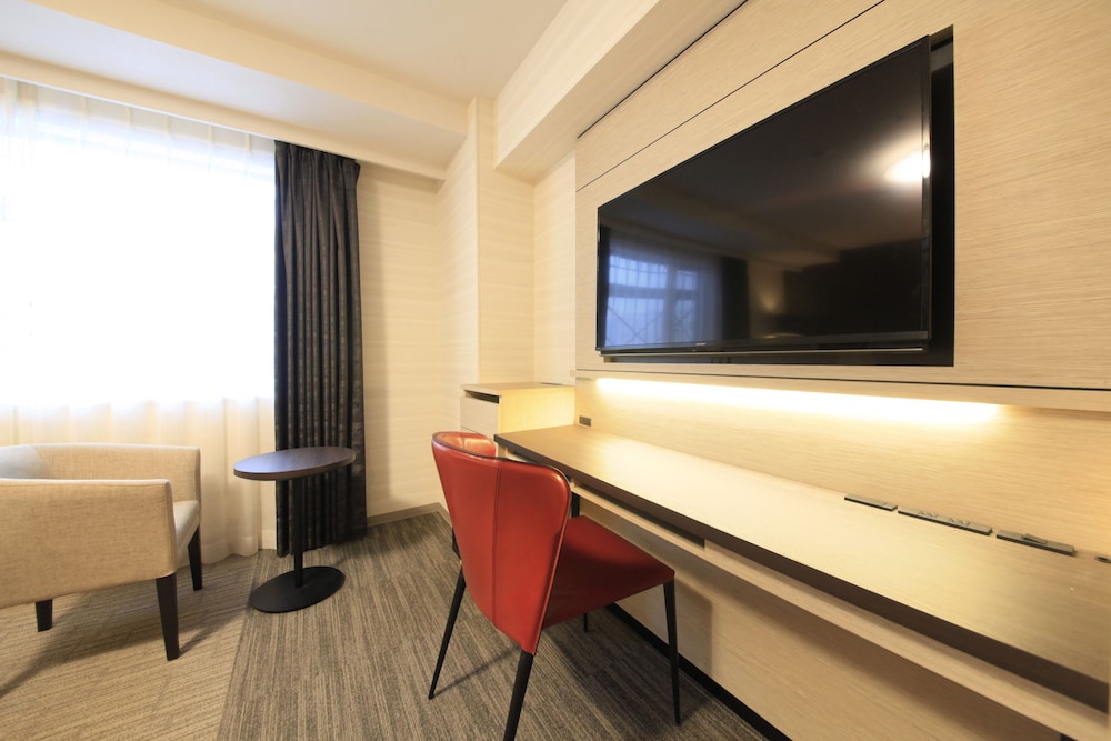 Richmond Hotel Yokohama Ekimae 33/36