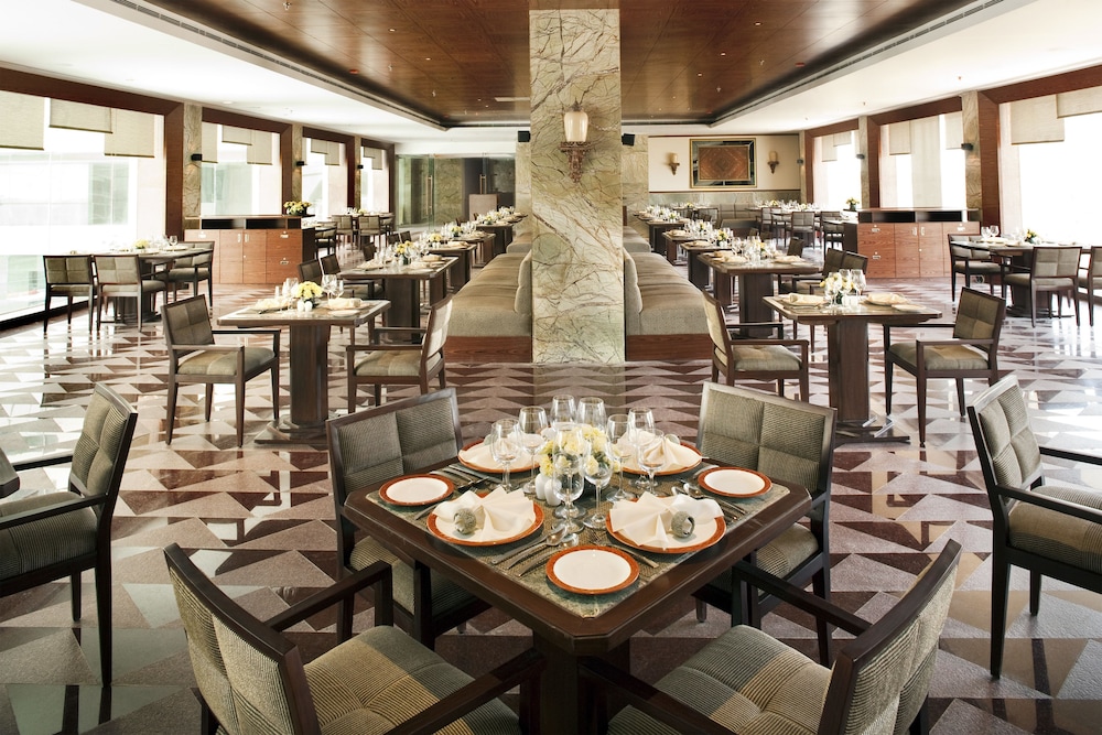 THE LALIT JAIPUR 36/50