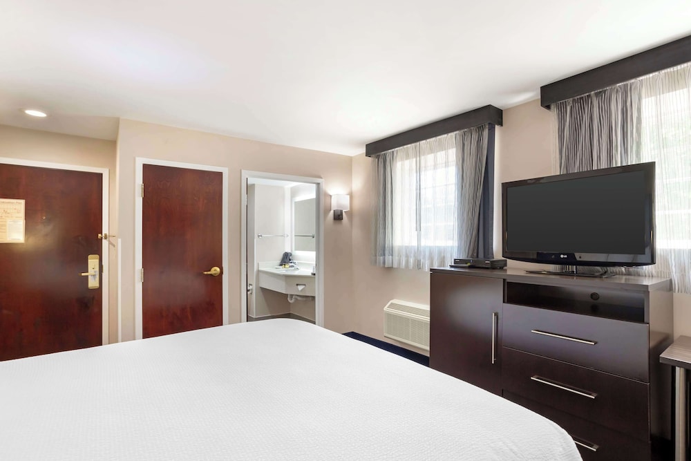 Standard, King Bed