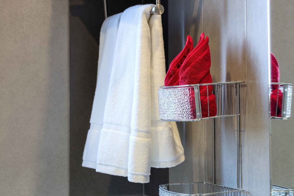 Loumage Suites Spa Seef 33/70