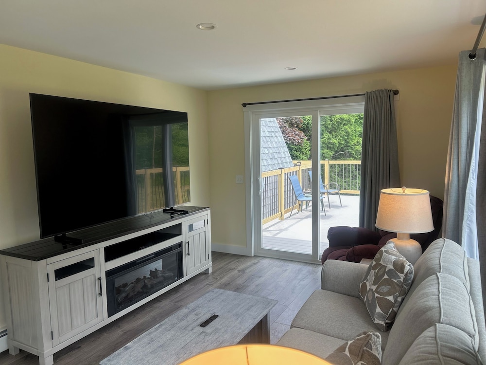 Colonial Gables Oceanfront Village 45/72