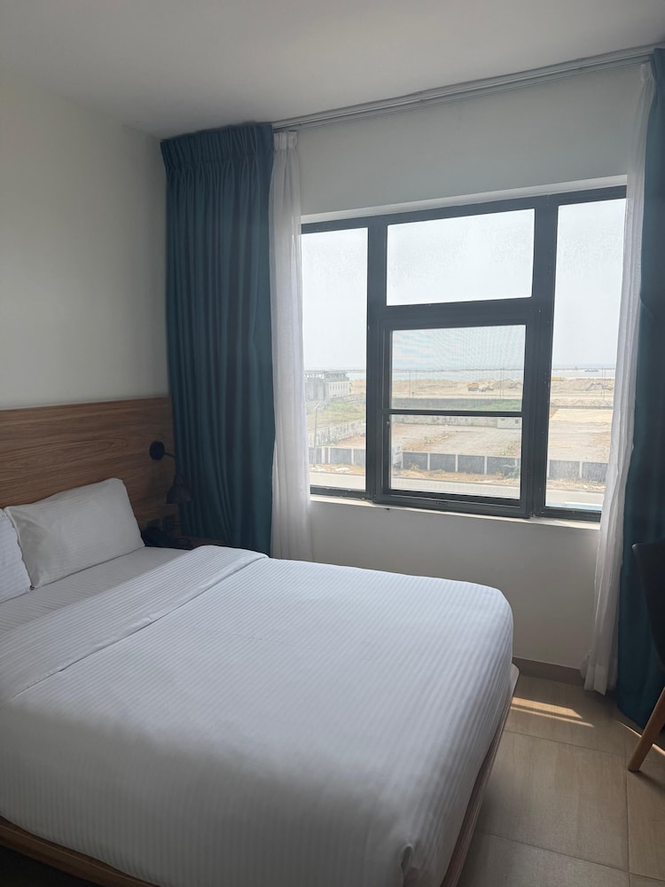 Hotelinn Oniru photo3