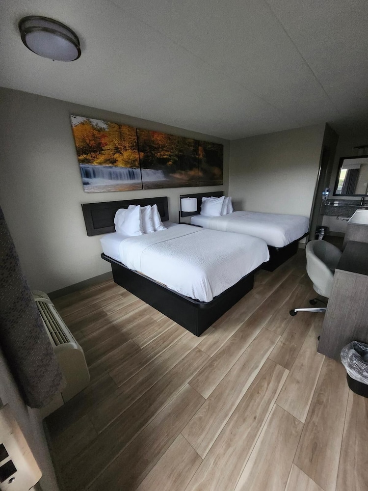 Days Inn by Wyndham Charleston WV 19/33