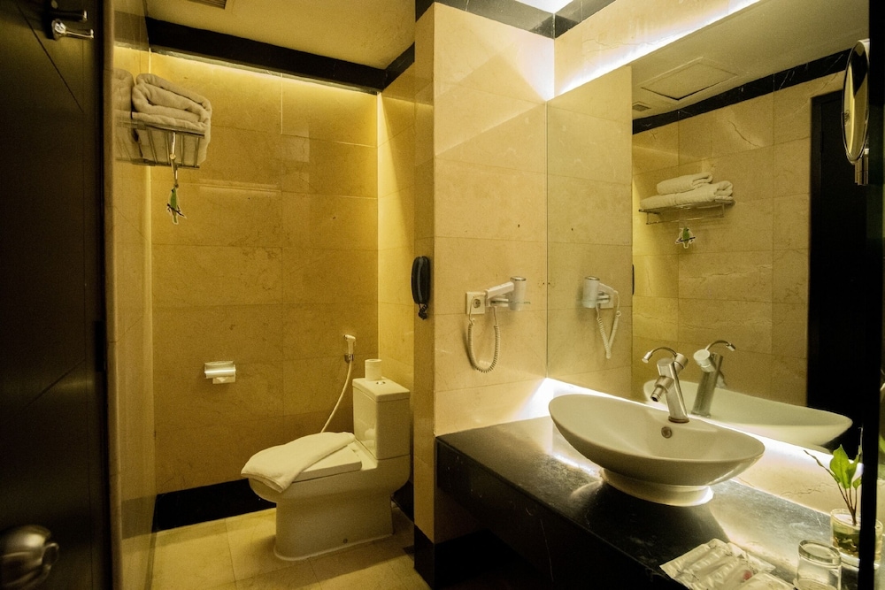 Grand Jatra Hotel Pekanbaru 56/58