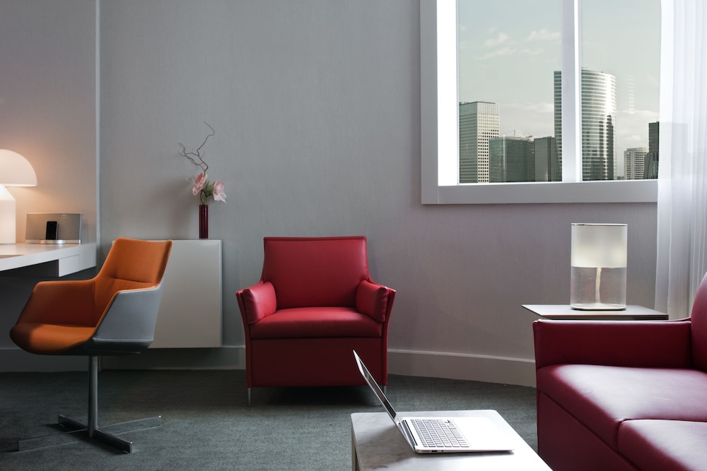 Pullman Paris La Defense Hotel 45/69
