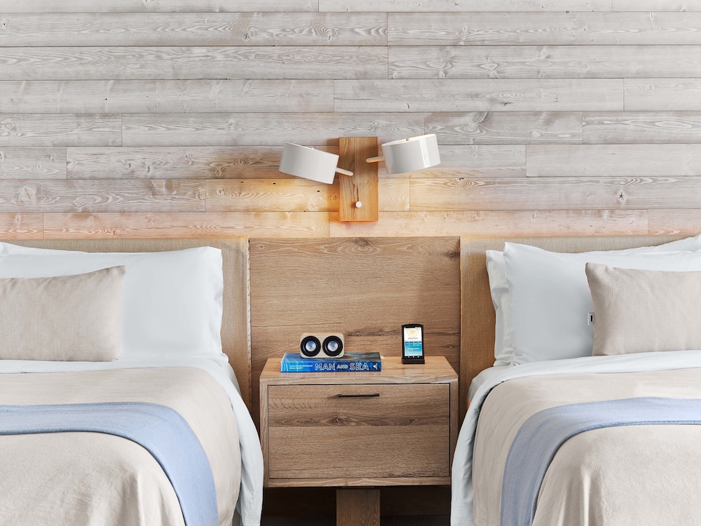 ROOM, 2 KING BEDS