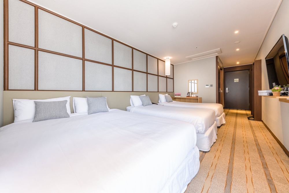 Shinshin Hotel Cheonjiyeon 15/54
