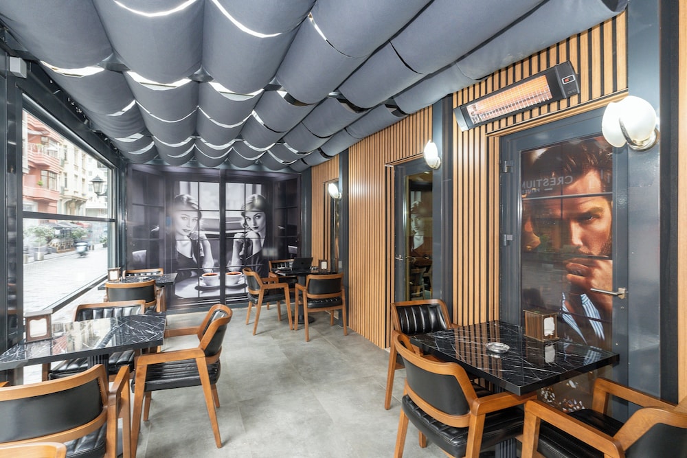 Crestium Taksim Prive & Spa 60/62