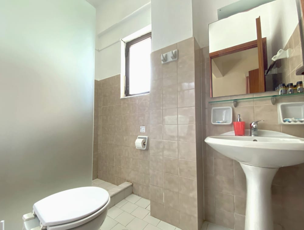 DOMENICA HOTEL 48/49