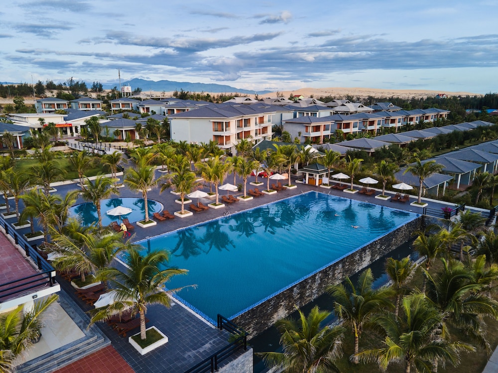 Sea Star Resort Quang Binh 64/66