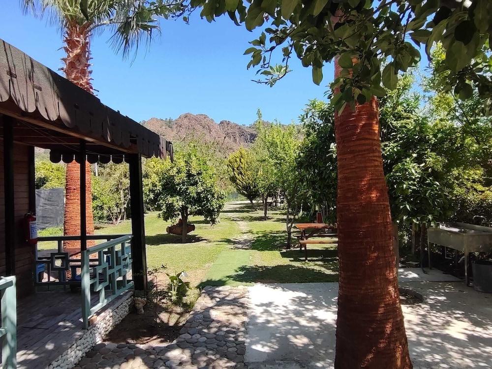 Cirali Flora Pension 40/50