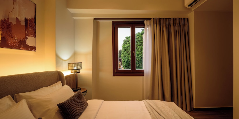 Arthur Suites 34/60