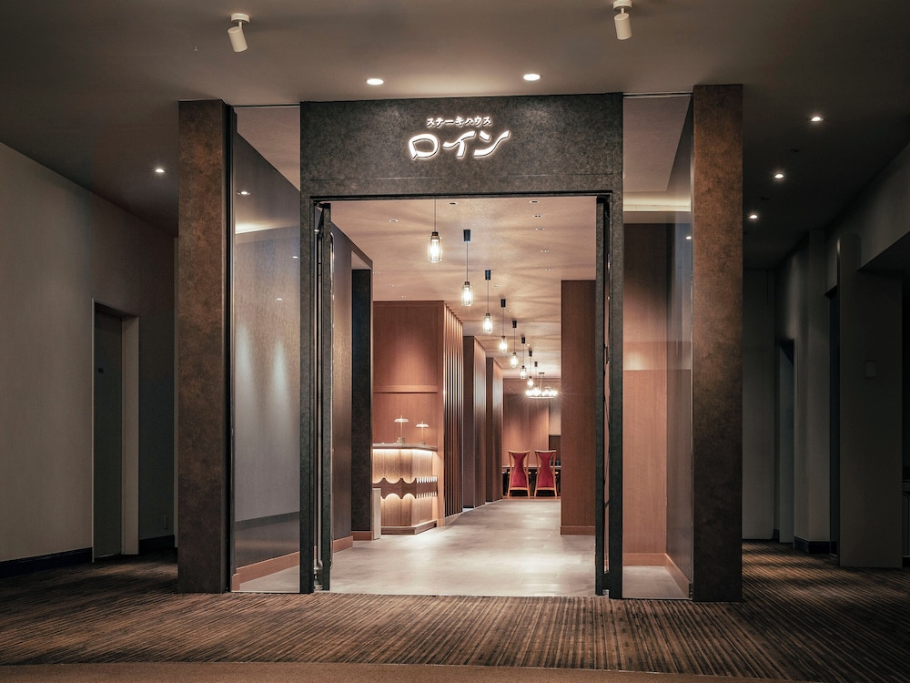 Hotel Hanshin 11/70