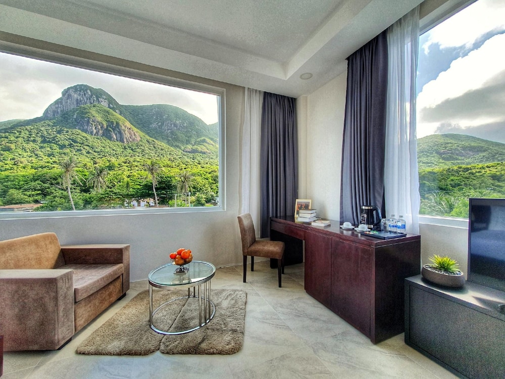 Orson Hotel and Resort Con Dao 30/50