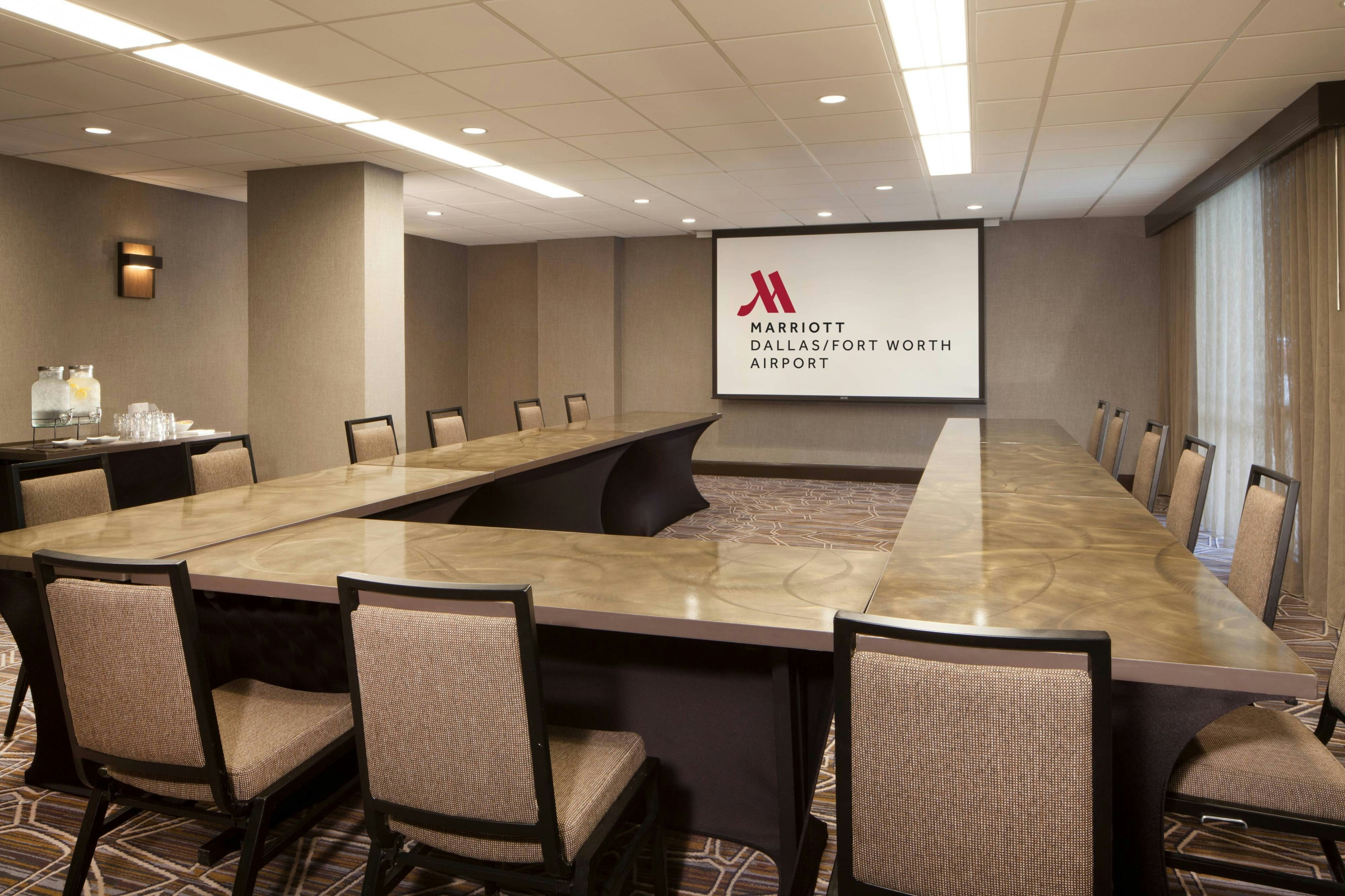 Dallas Fort Worth Airport Marriott 47/60