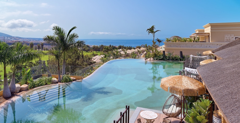 Royal River Luxury Hotel (Adults Only +16) 33/75