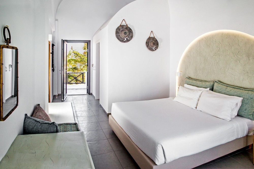 Amity Suites - Adults Only 10/40