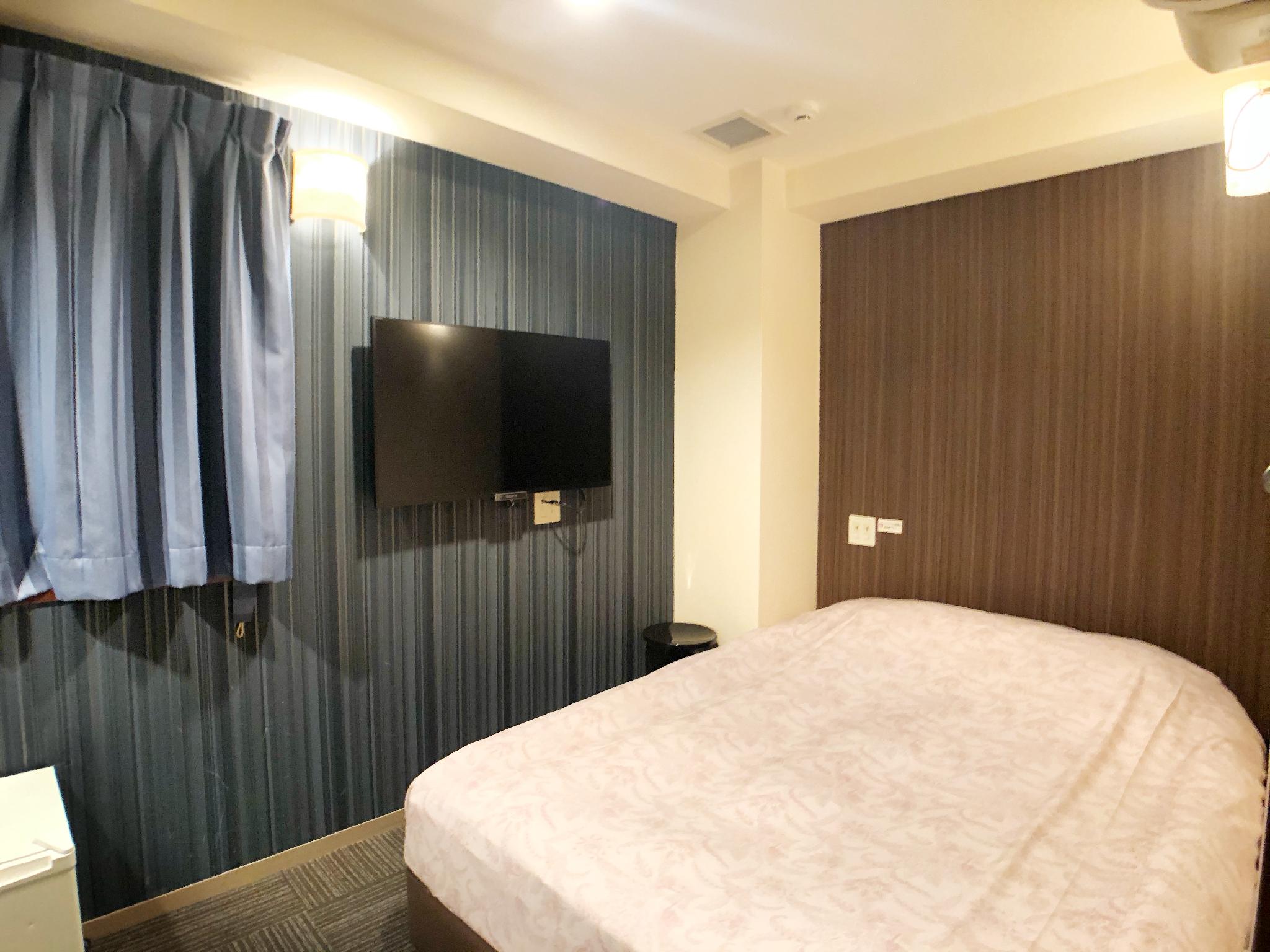 Semi Room, Standard, Semi Double Bed, Smoking