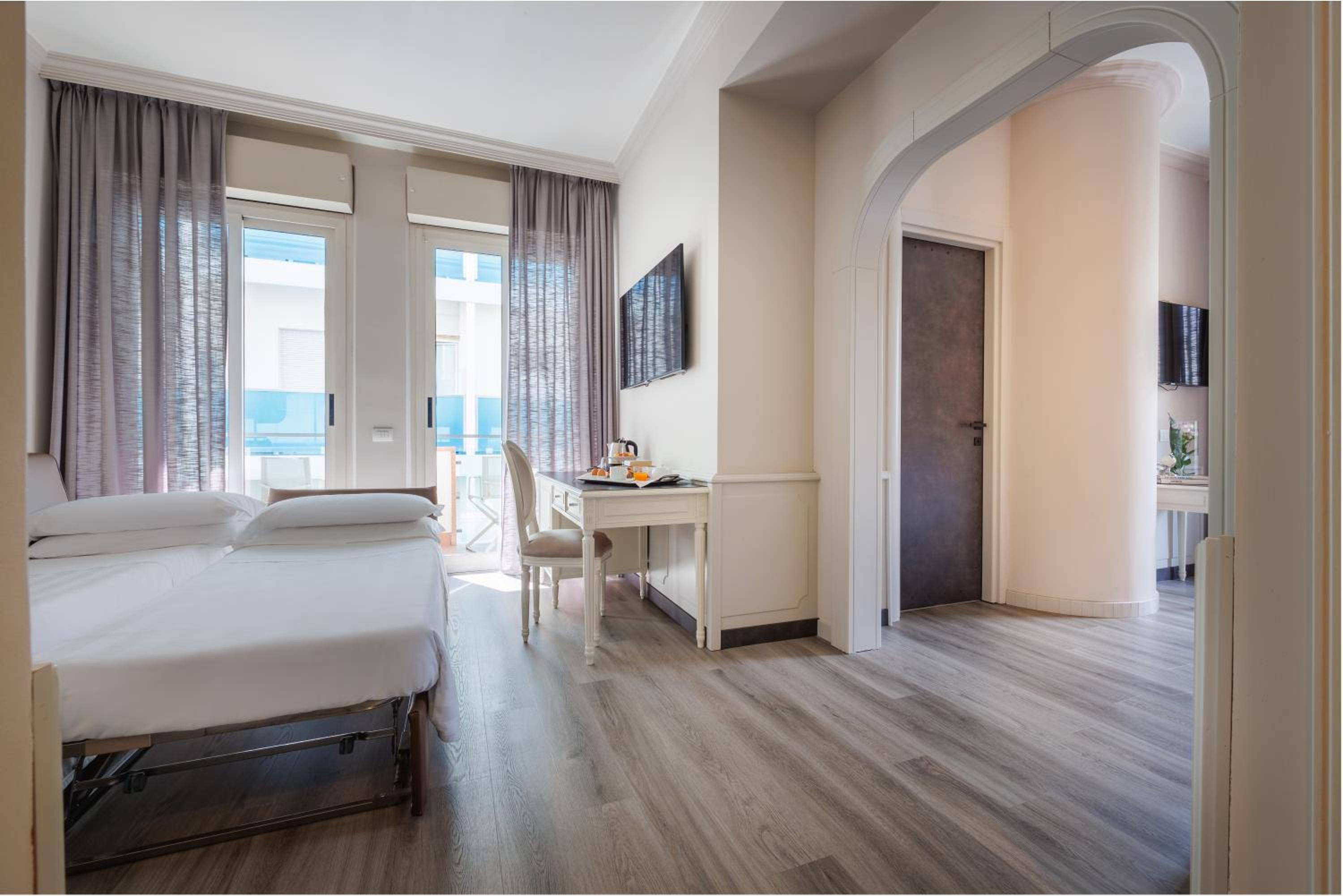 Junior Suite, Balcony