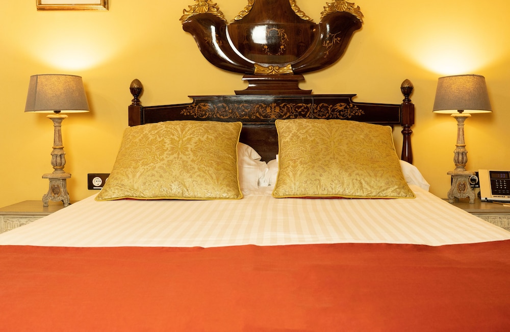 Hacienda De Abajo - Adults Only 15/50