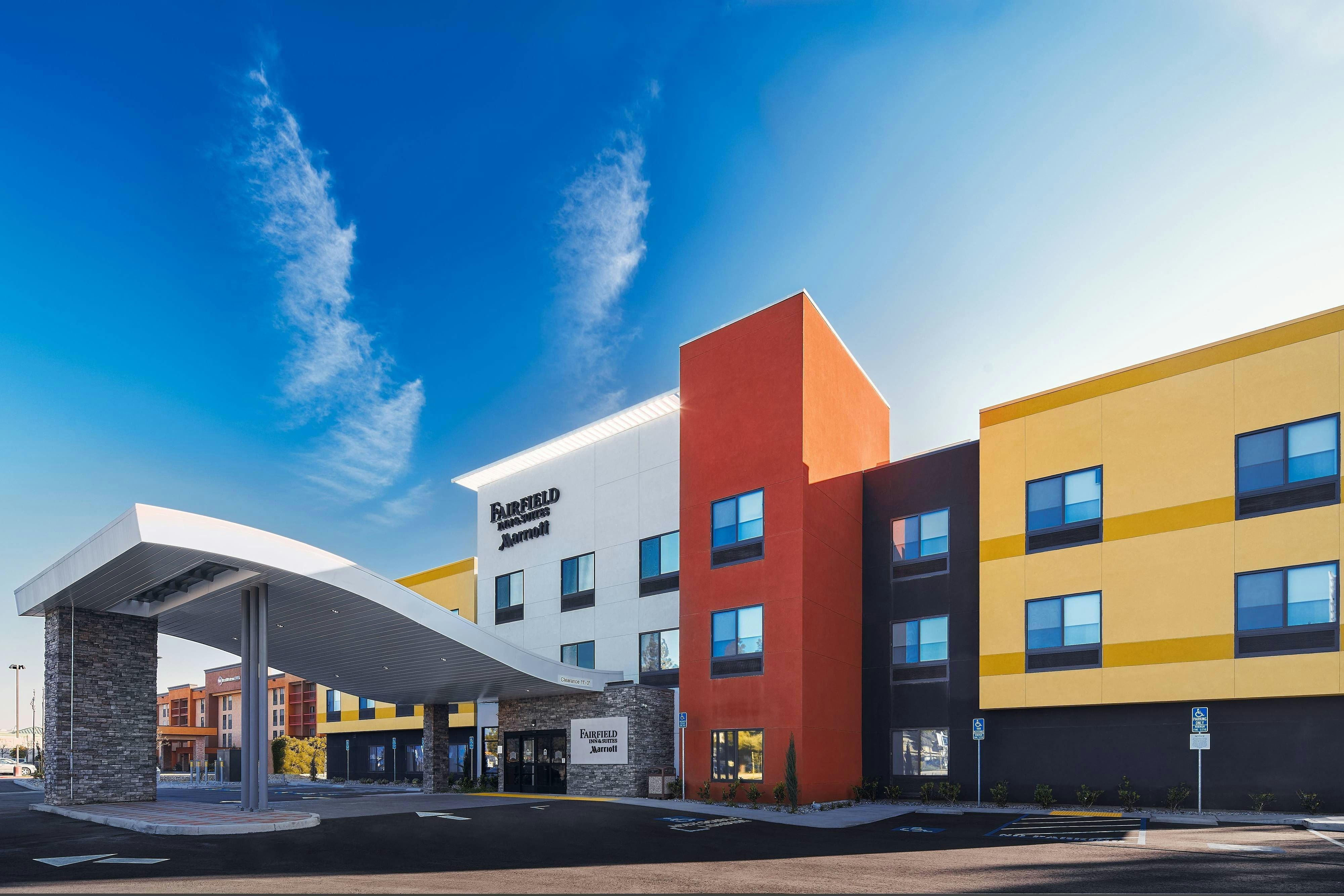 Fairfield Inn & Suites By Marriott Fresno Yosemite International Airport 4/38