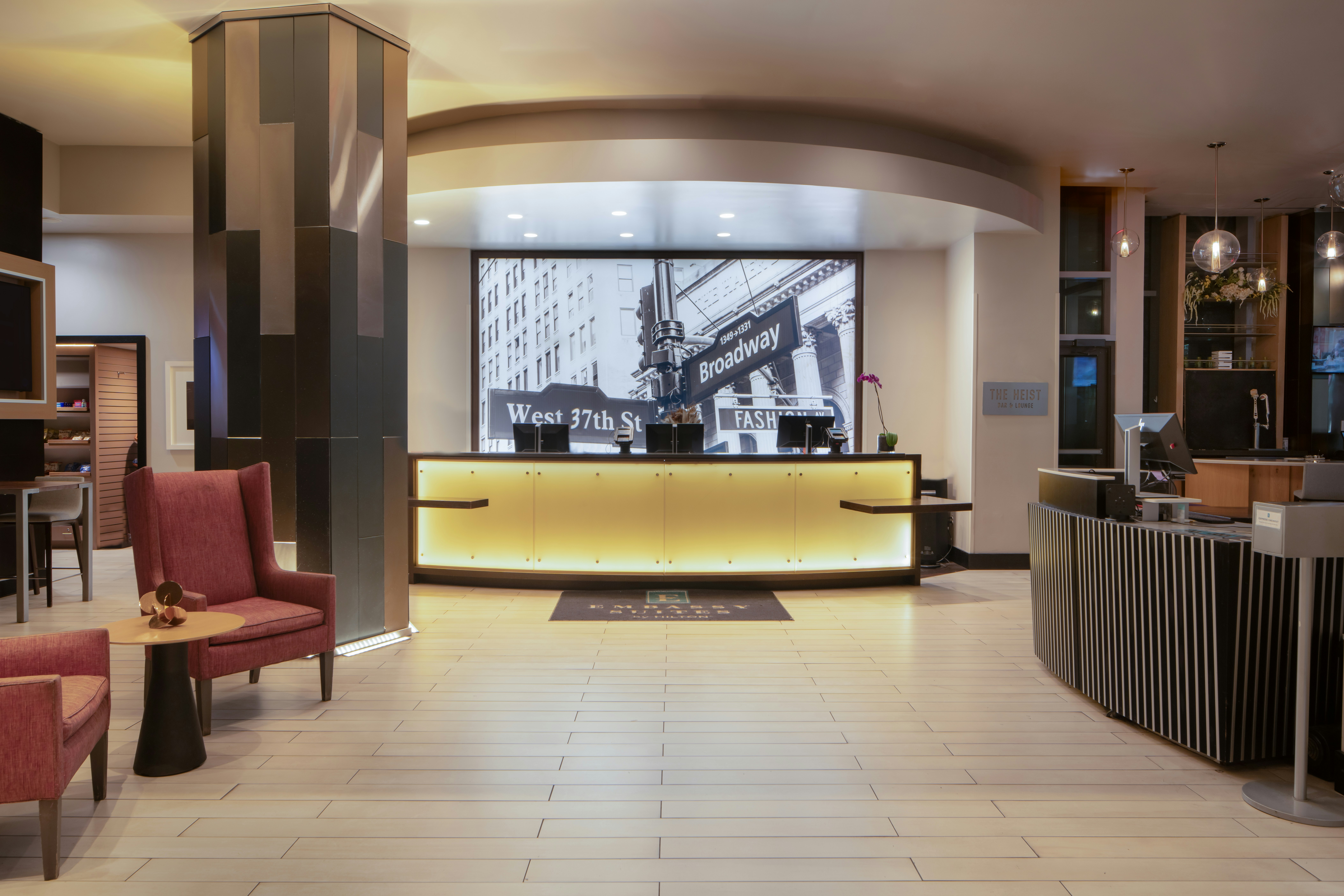 Embassy Suites by Hilton New York Manhattan Times Square 14/79