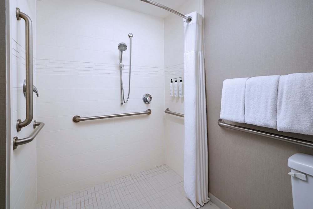جناح بسرير كينج بغرفة نوم واحدة مع أريكة، Residence Inn by Marriott Fort Lauderdale SW/Miramar 6/6