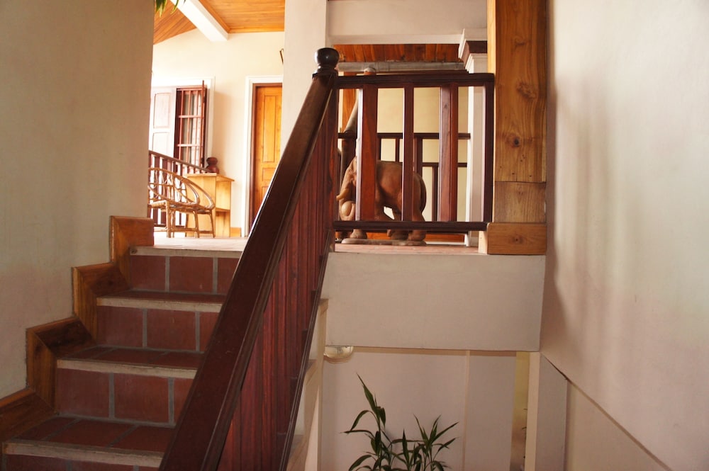 Lao Lu Lodge 67/91
