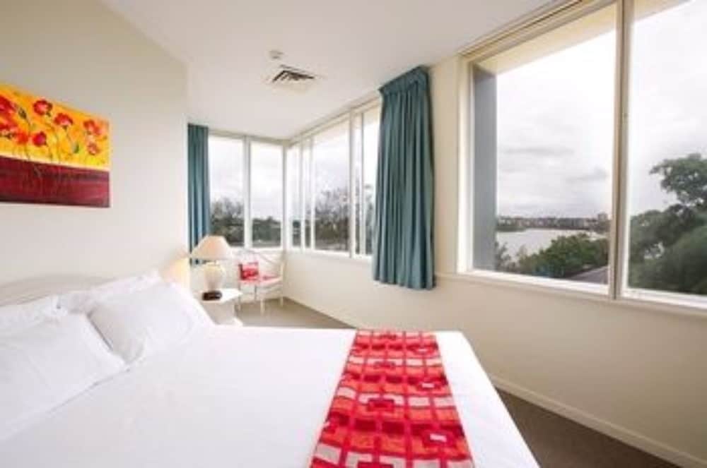 2 BEDROOMS, APARTMENT