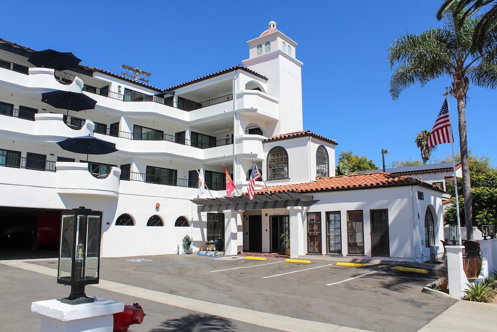 The Surfbreak Hotel 5/63