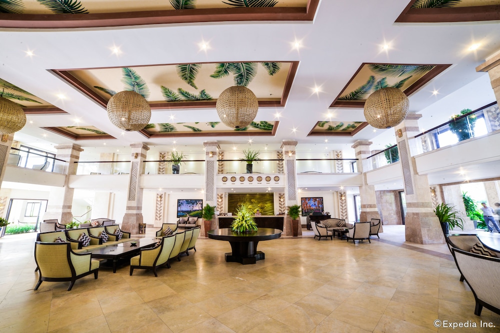 Olalani Resort and Condotel 52/69