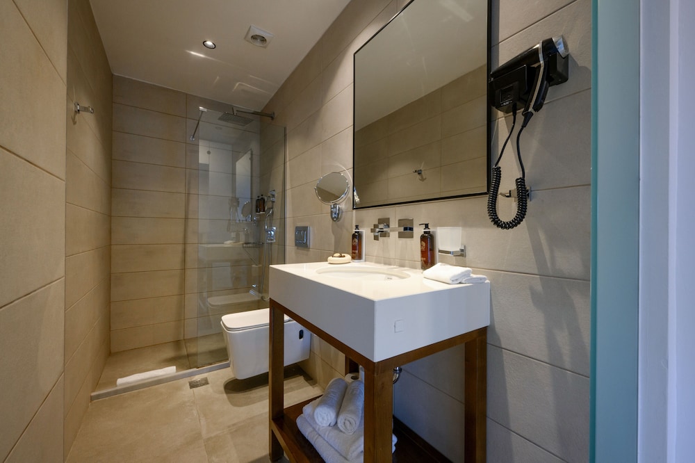غرفة أساسية بسرير كوين، Ray Hotel Corfu 9/9