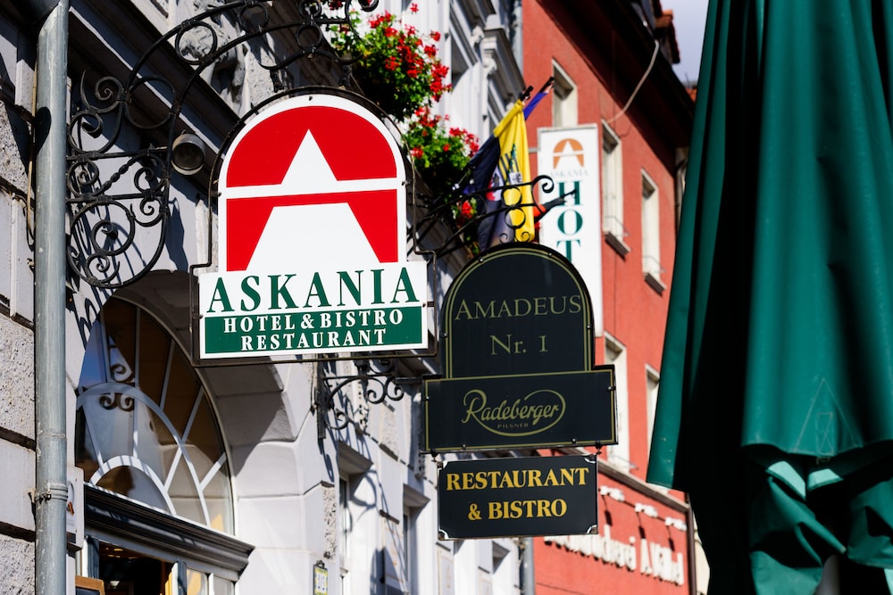 Askania Hotel Bernburg 6/50