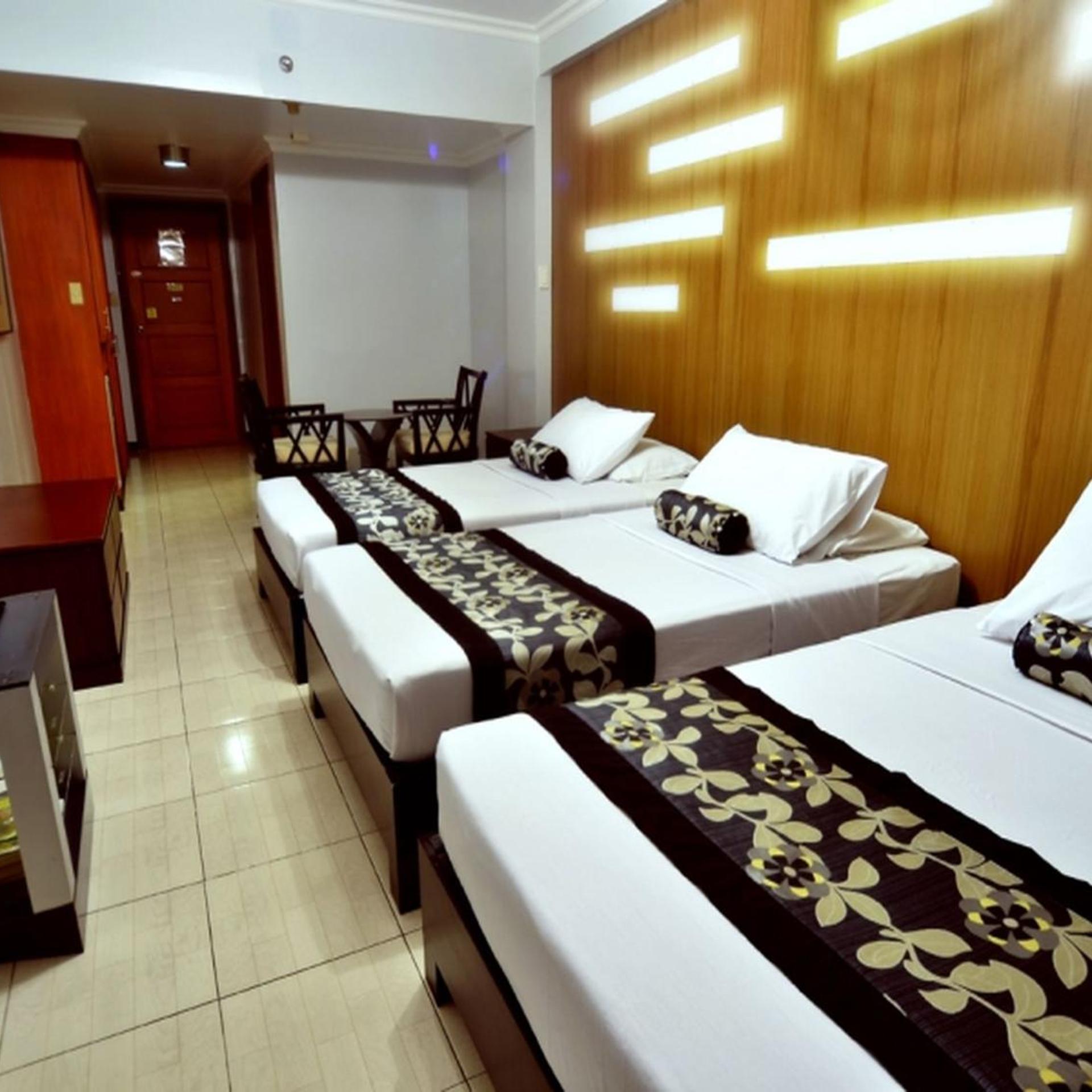 غرفة قياسية ثلاثية، Jupiter Suites 3/10