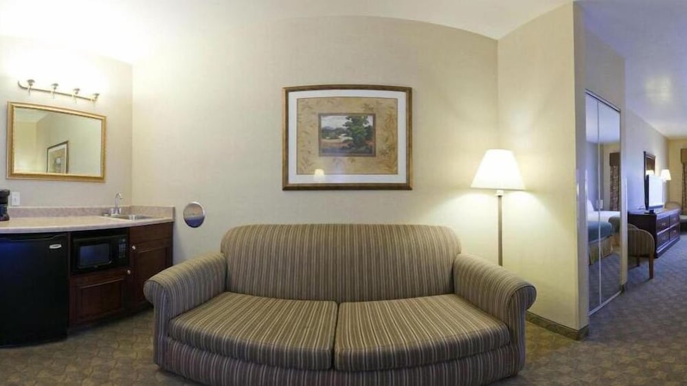 Holiday Inn Express Hotel Suites Henderson Traffic Star 24/54