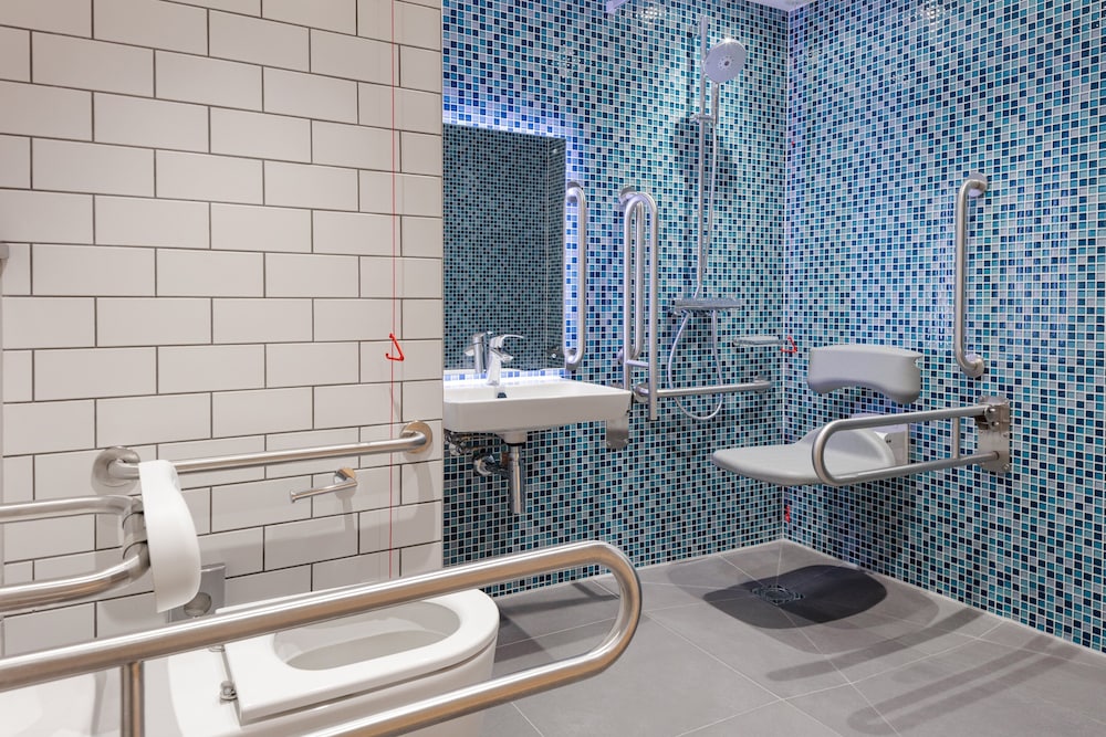 Holiday Inn London - Heathrow Bath Road 25/76
